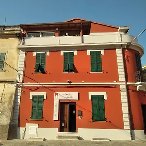 Porta Di Sotto , Fivizzano Italia