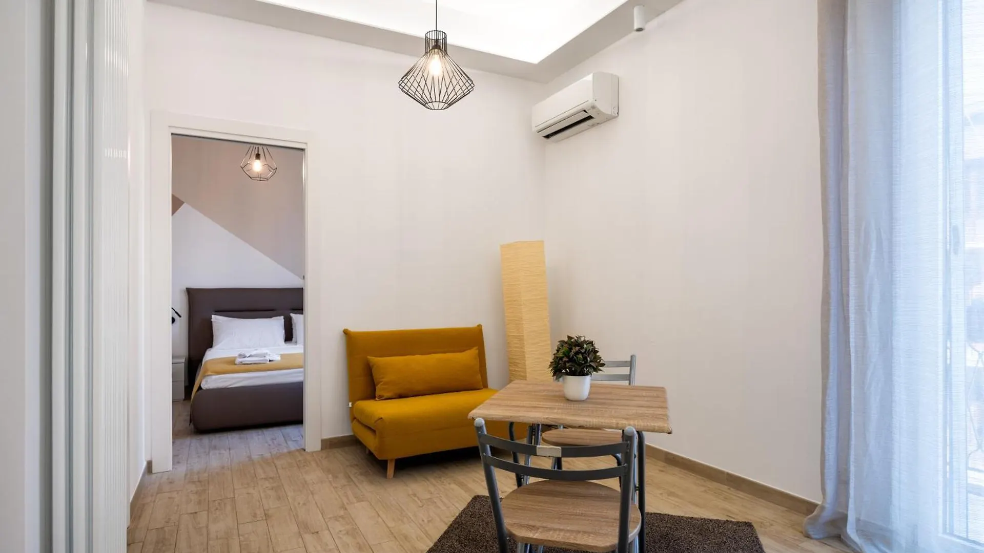 Sister'S Suites Rooms Палермо Италия